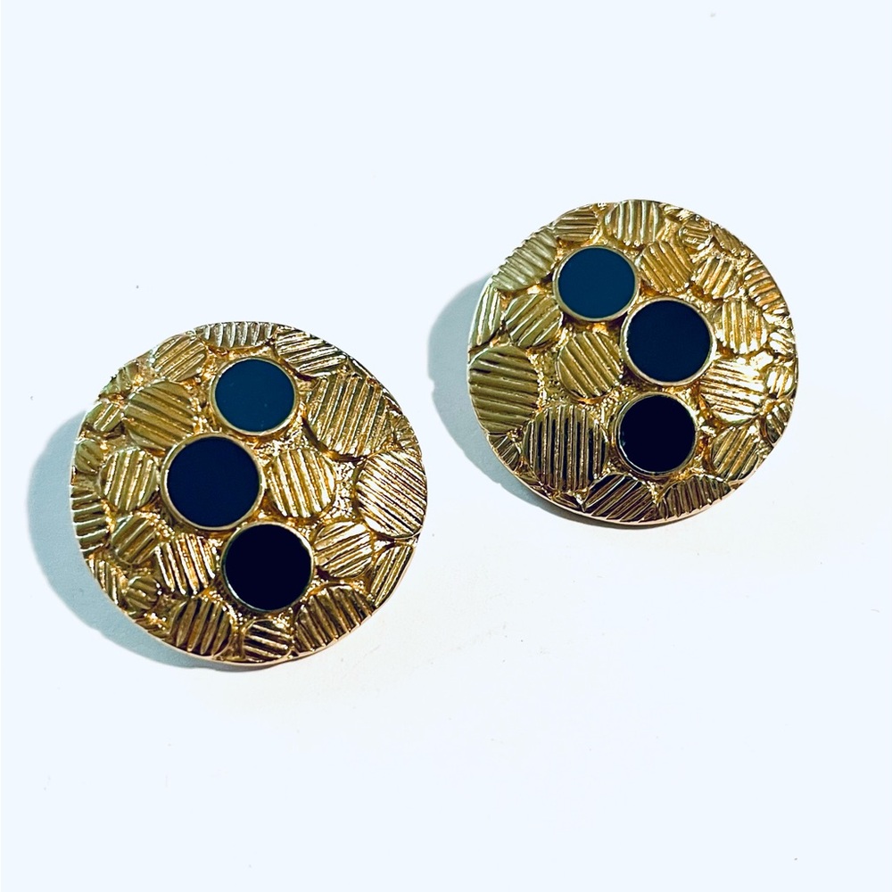Vintage Trifari Round Textured Clip Earrings - Women Jewelry, Trifari, Vintage